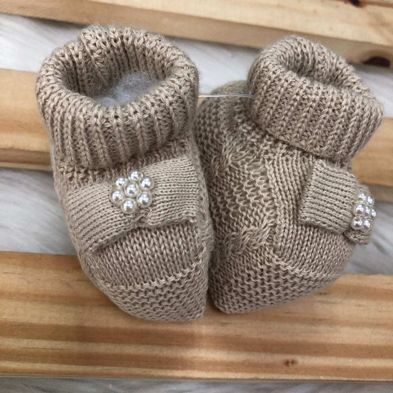 Sapatinho de linha Laço de linha Areia Plix